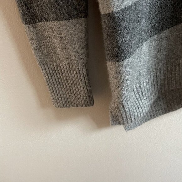 Talbots Women SP Gray Pink Heathered Fireside Stripe Pullover Turtleneck Sweater - Picture 3 of 8